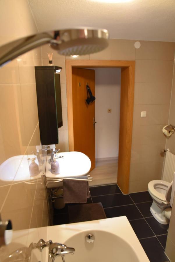 旺格勒80 M2 Haushaelfte, 3 Zimmer, Parkplaetze, Bis 6 Pers公寓 外观 照片